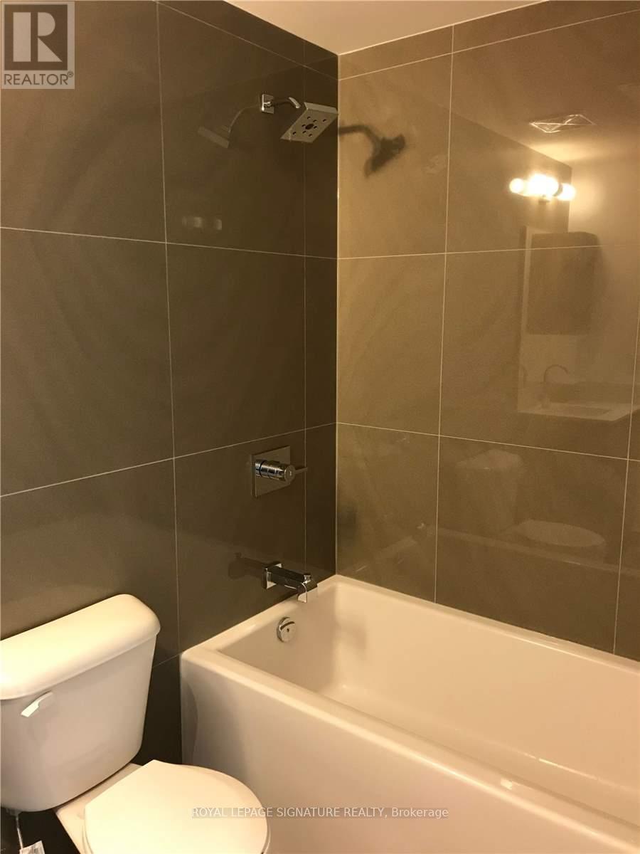 725 - 15 Baseball Place, Toronto, Ontario  M4M 0E6 - Photo 4 - E13763298