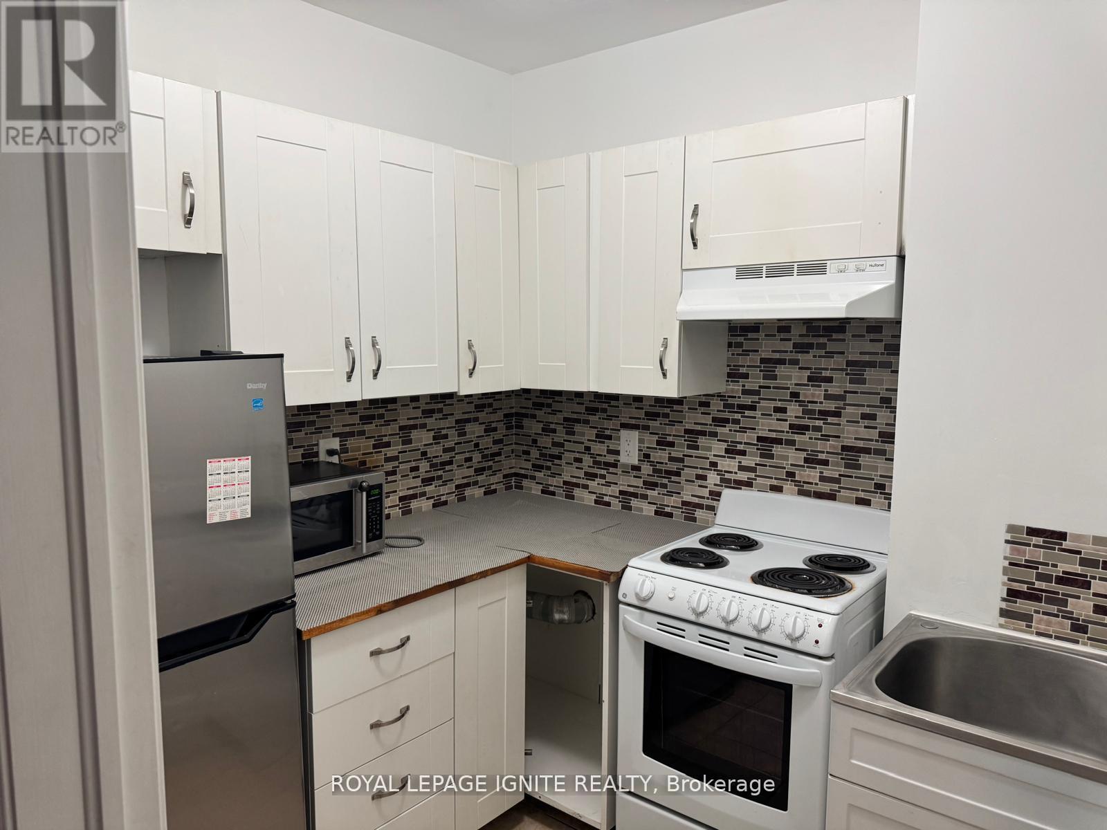1309 Danforth Road, Toronto, Ontario  M1J 0B1 - Photo 12 - E13763328