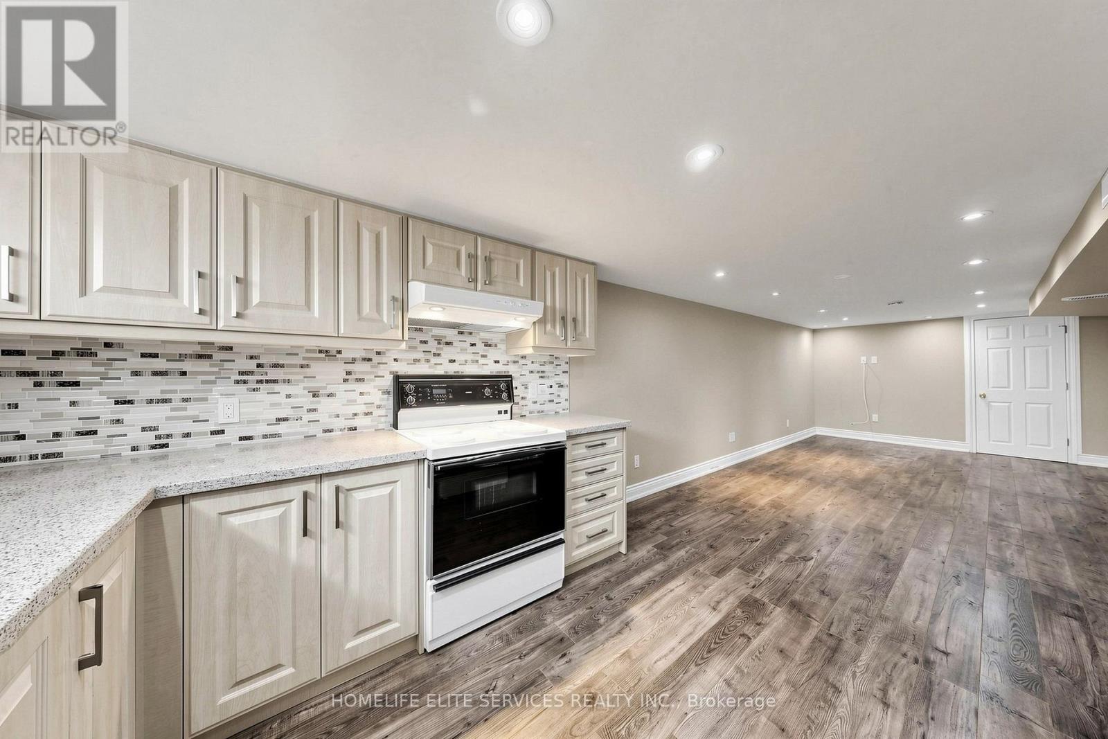 48 Frey Crescent, Toronto, Ontario  M1R 2C7 - Photo 12 - E13763366