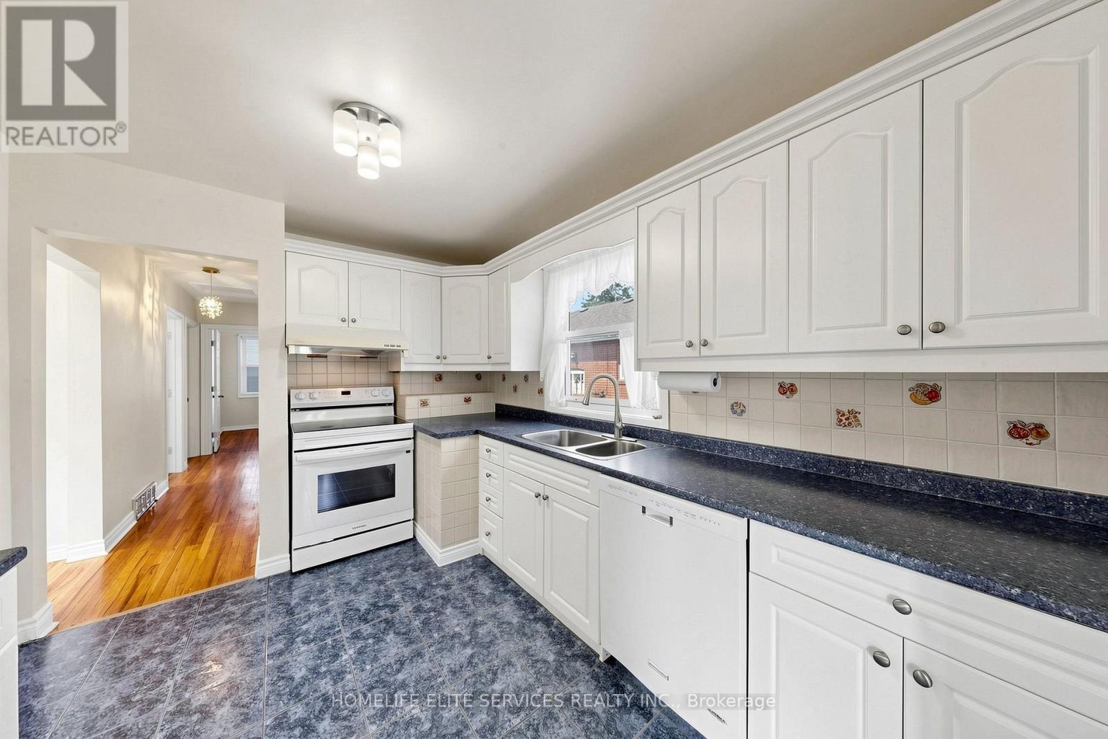 48 Frey Crescent, Toronto, Ontario  M1R 2C7 - Photo 39 - E13763366