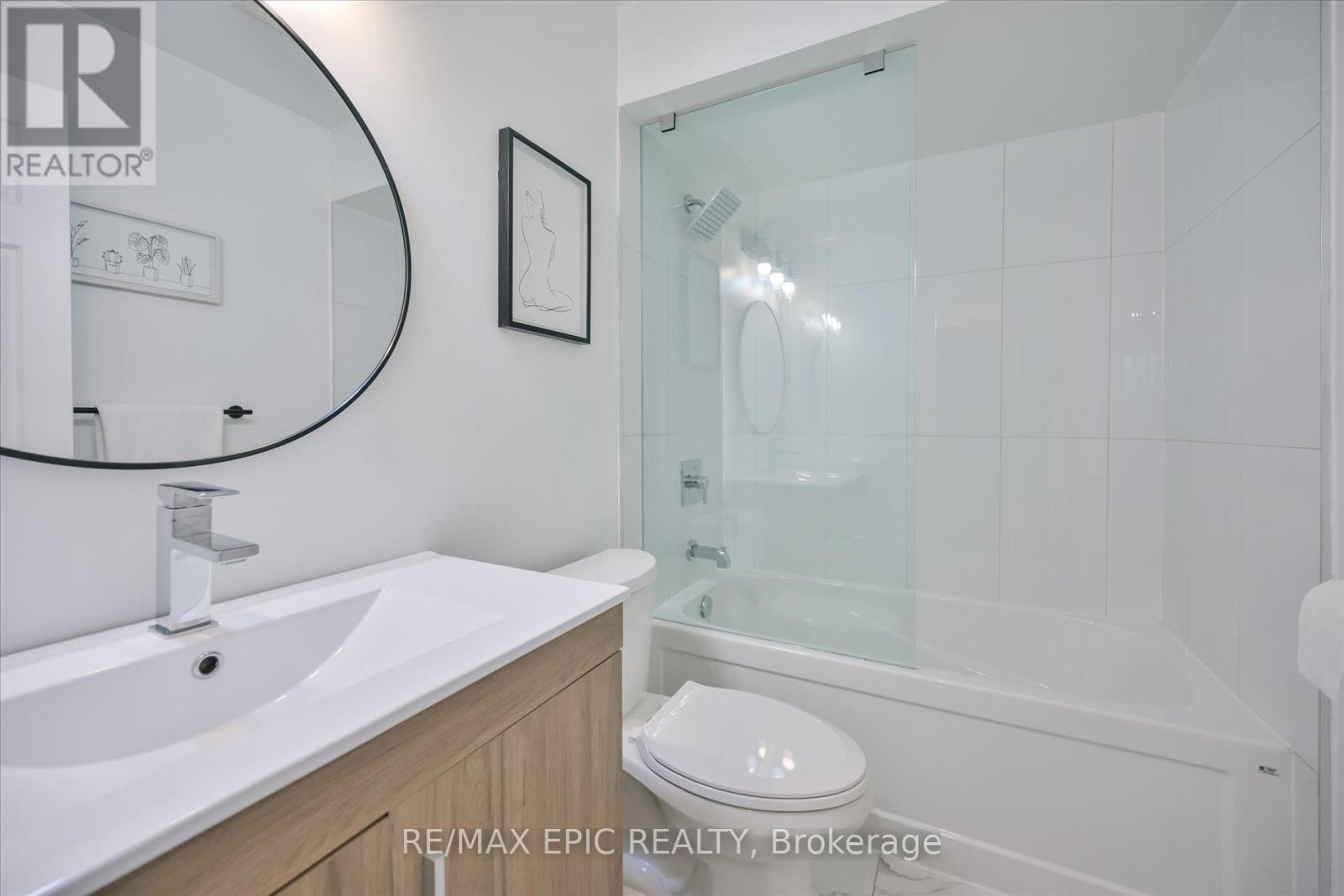 33 Emmett Place, Whitby, Ontario  L1R 2B4 - Photo 29 - E13763388