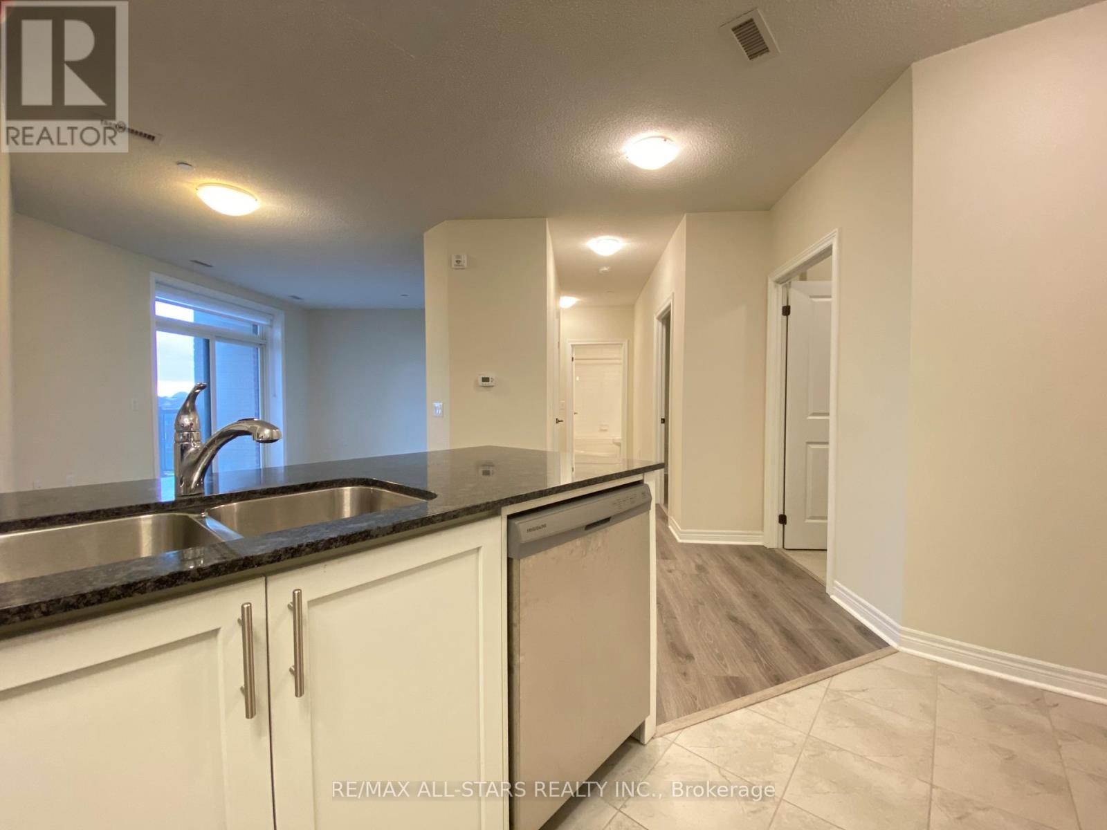 410 - 39 New Delhi Drive, Markham, Ontario  L3S 0E1 - Photo 4 - N13763382