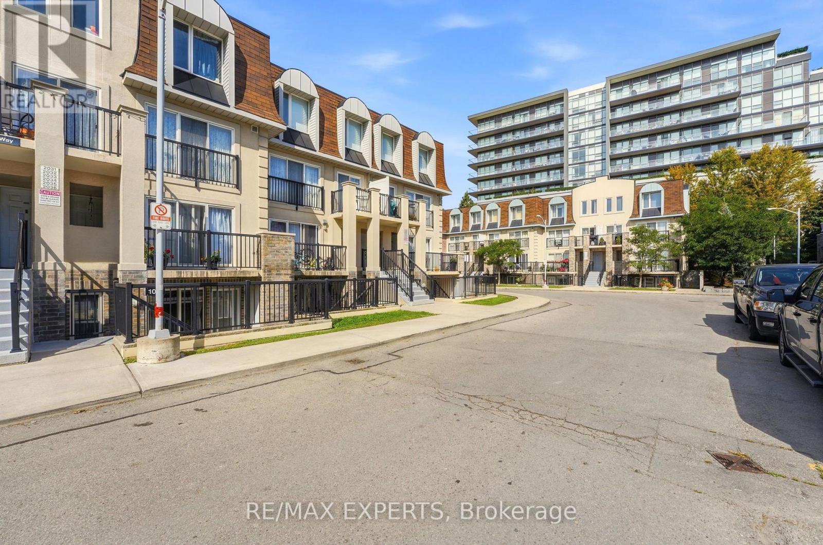 2025 - 85 George Appleton Way, Toronto, Ontario  M3M 0A2 - Photo 3 - W13763320
