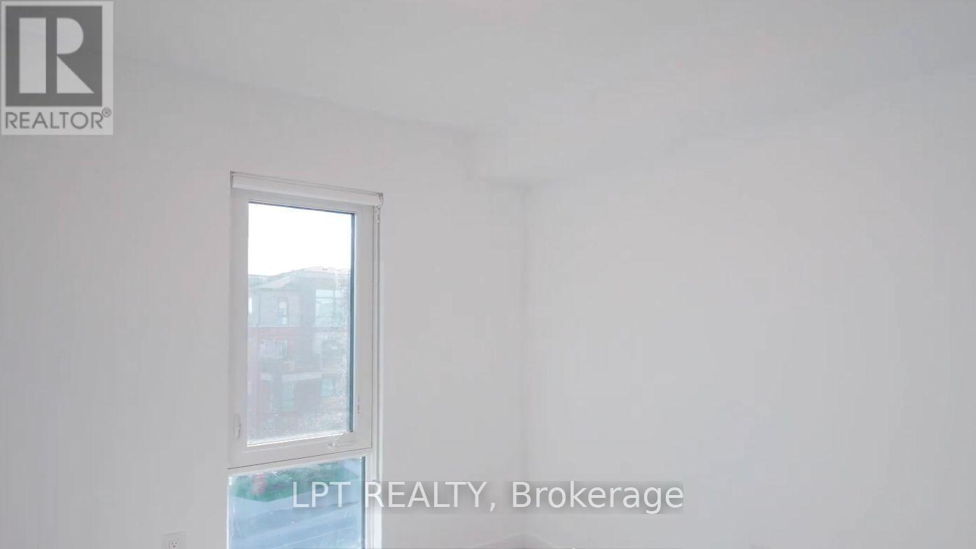 165 Veterans Drive, Brampton, Ontario  L7A 5L2 - Photo 8 - W13763352