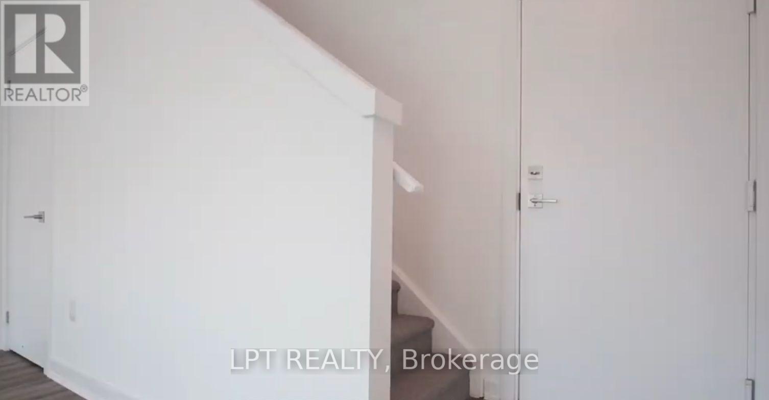 165 Veterans Drive, Brampton, Ontario  L7A 5L2 - Photo 9 - W13763352