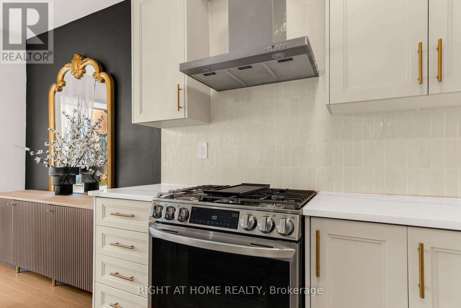 1544 Buttercup Court, Milton, Ontario  L9E 2G3 - Photo 21 - W13763372