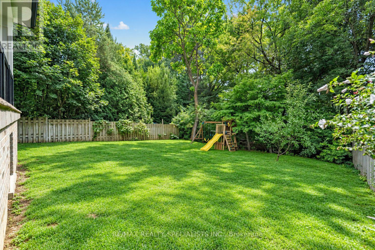 1534 Trotwood Avenue, Mississauga, Ontario  L5G 3Z9 - Photo 37 - W13763400