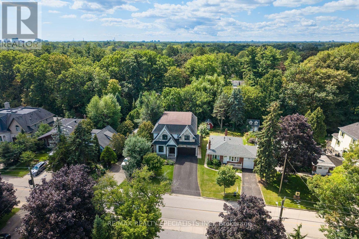 1534 Trotwood Avenue, Mississauga, Ontario  L5G 3Z9 - Photo 39 - W13763400