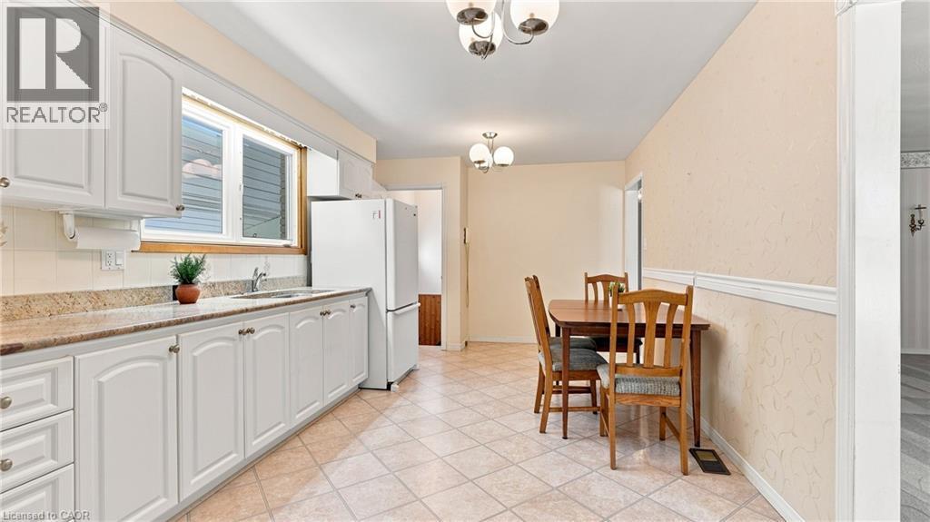 18 Glen Castle Drive, Stoney Creek, Ontario  L8G 2Z4 - Photo 13 - 40859610