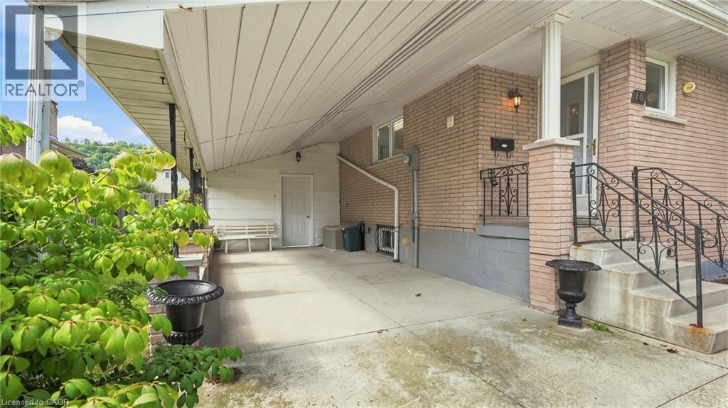 18 Glen Castle Drive, Stoney Creek, Ontario  L8G 2Z4 - Photo 36 - 40859610