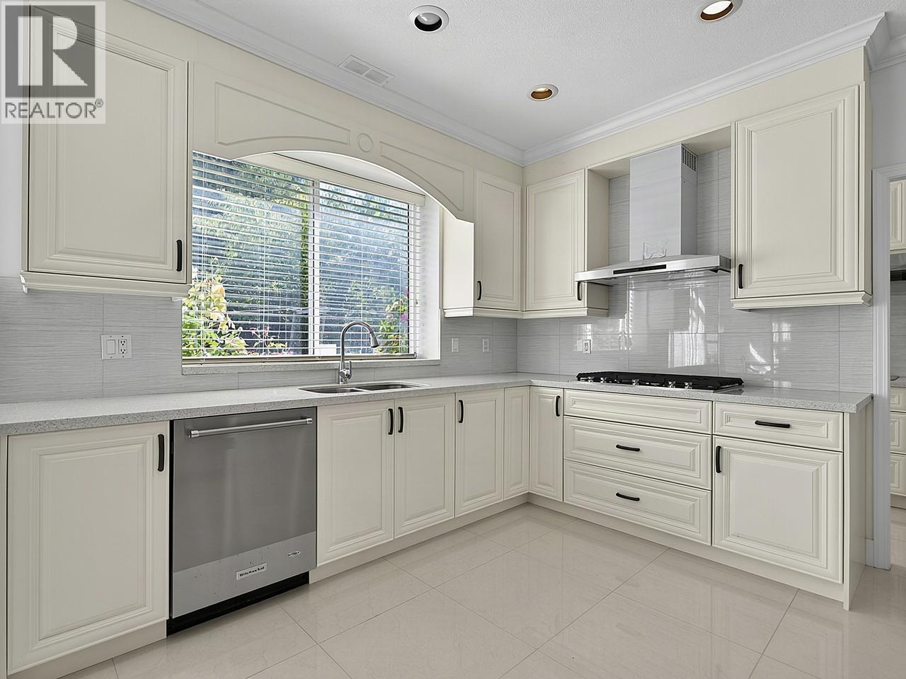 3660 Barmond Avenue, Richmond, British Columbia  V7E 1A3 - Photo 12 - R3163337