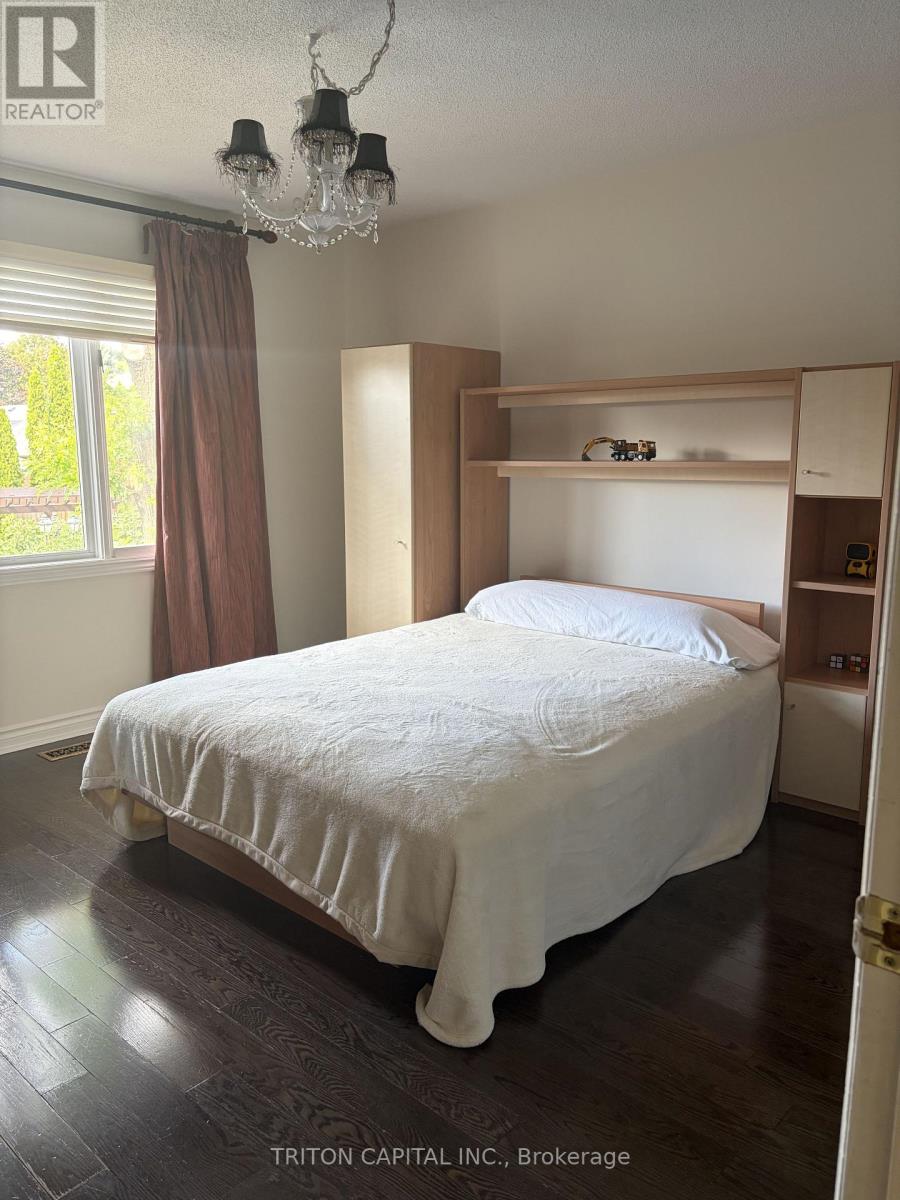 64 Dianawood Ridge, Vaughan, Ontario  L4L 6X9 - Photo 8 - N13762744
