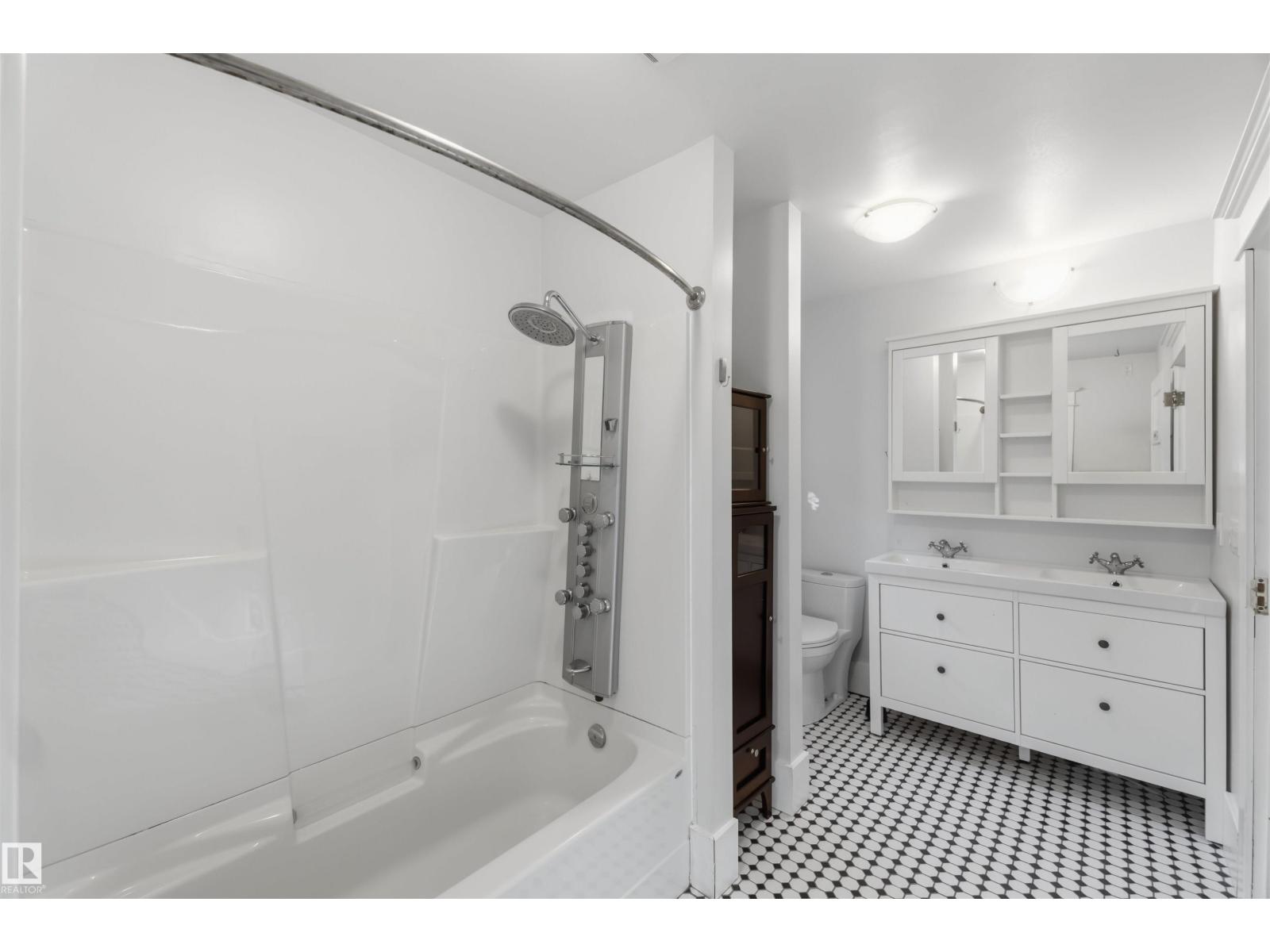 10647 125 St NW, Edmonton, Alberta  T5N 1T7 - Photo 17 - E4507764