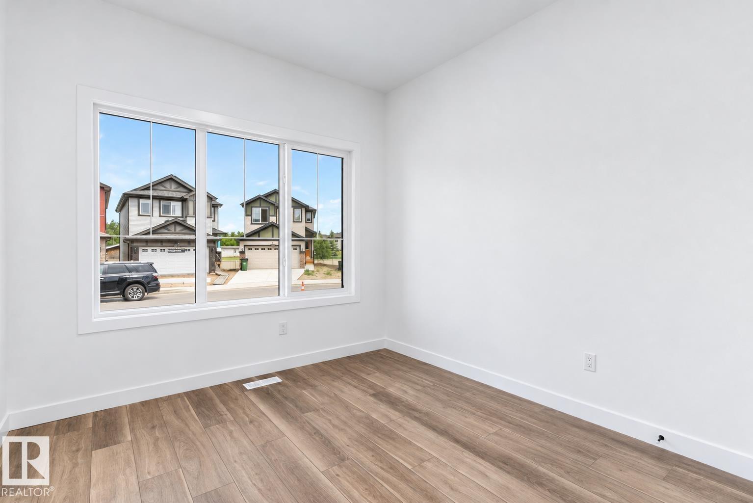 2028 211 St NW, Edmonton, Alberta  T6M 3P6 - Photo 3 - E4507802