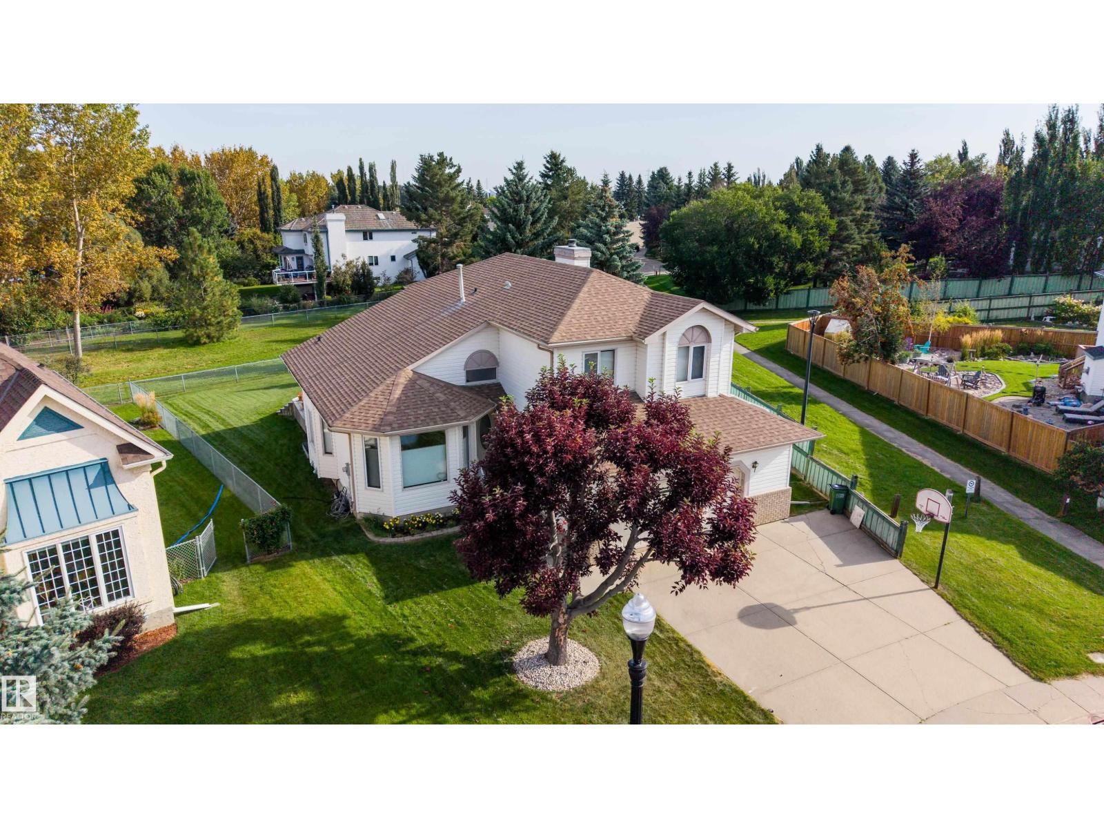 160 Phillips Row NW, Edmonton, Alberta  T5T 5Y3 - Photo 2 - E4507798