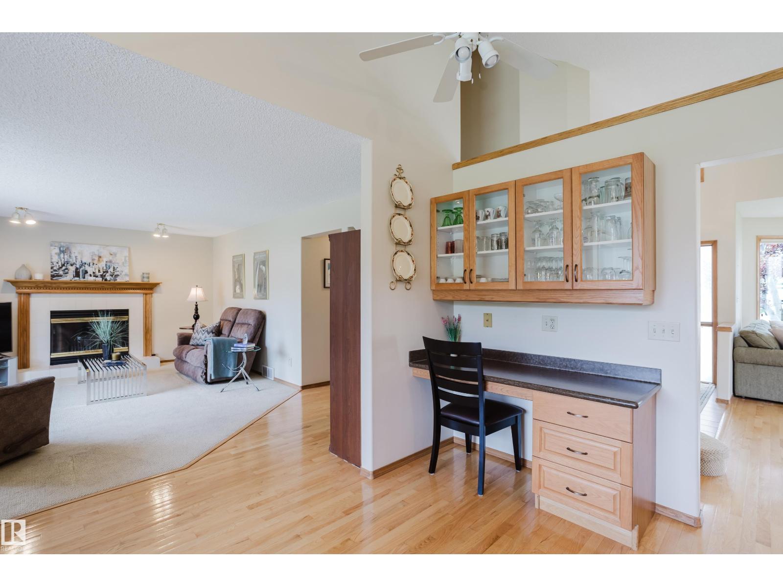 160 Phillips Row NW, Edmonton, Alberta  T5T 5Y3 - Photo 15 - E4507798
