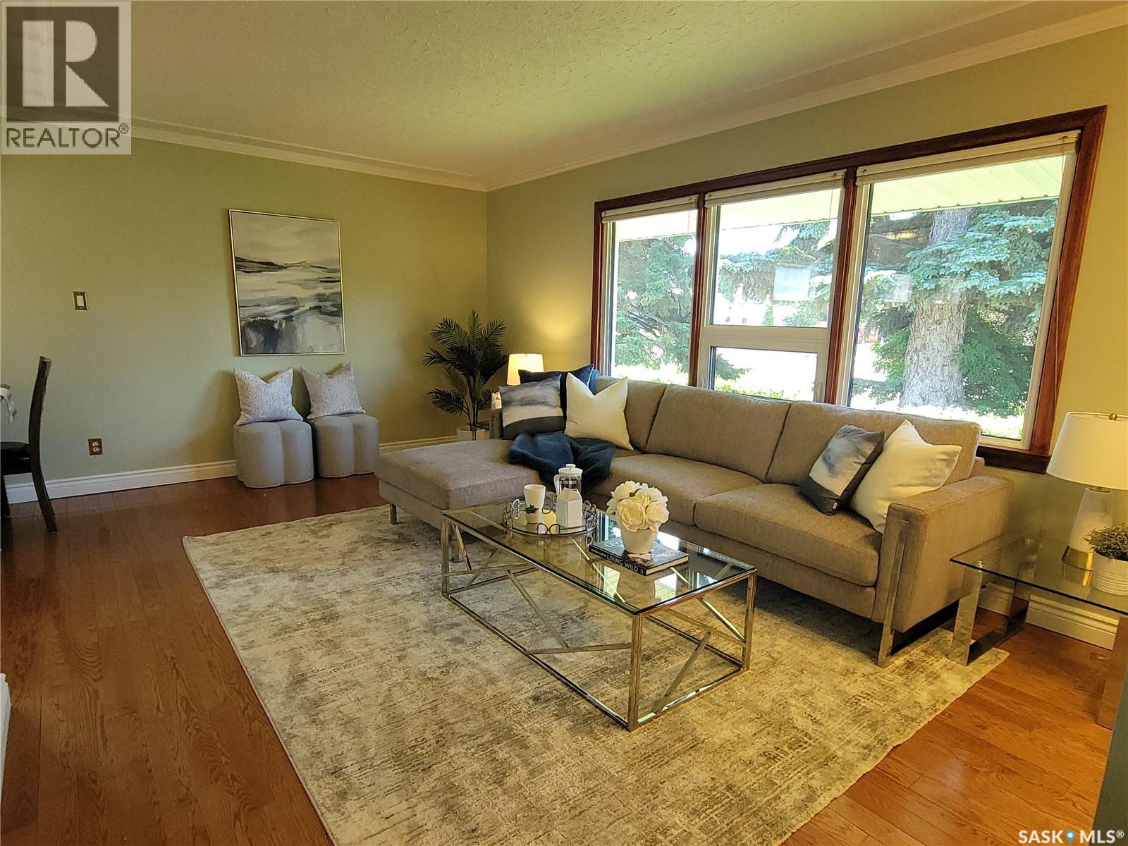 2133 Mckinnon Avenue, Saskatoon, Saskatchewan  S7J 1N3 - Photo 3 - SK047975