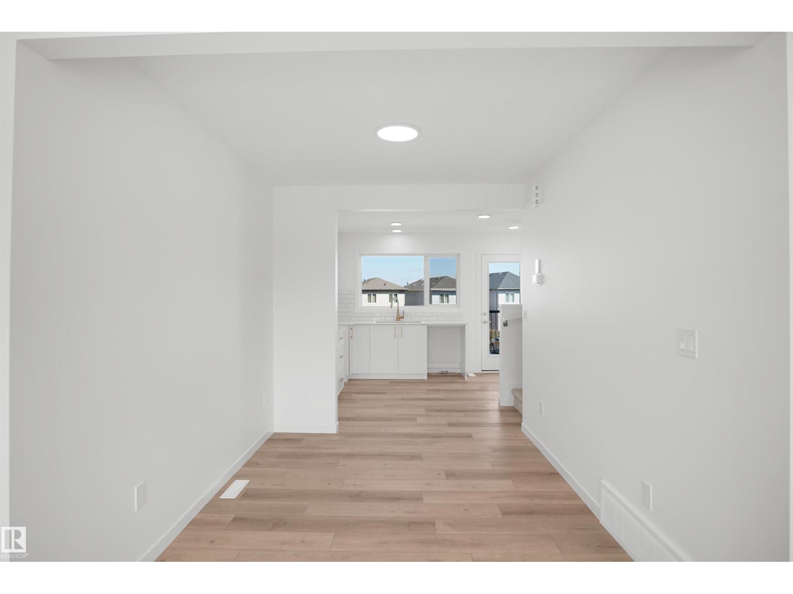 4344 Kinglet Dr NW, Edmonton, Alberta  T5S 0T1 - Photo 6 - E4494681