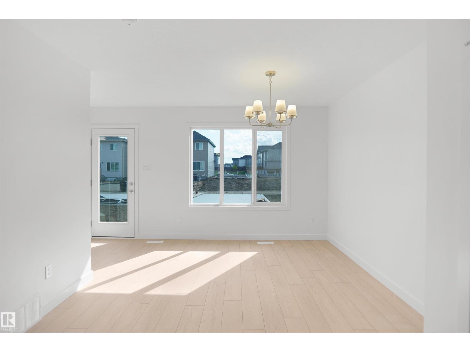 18831 29 Av NW, Edmonton, Alberta  T5Y 4G2 - Photo 13 - E4500370