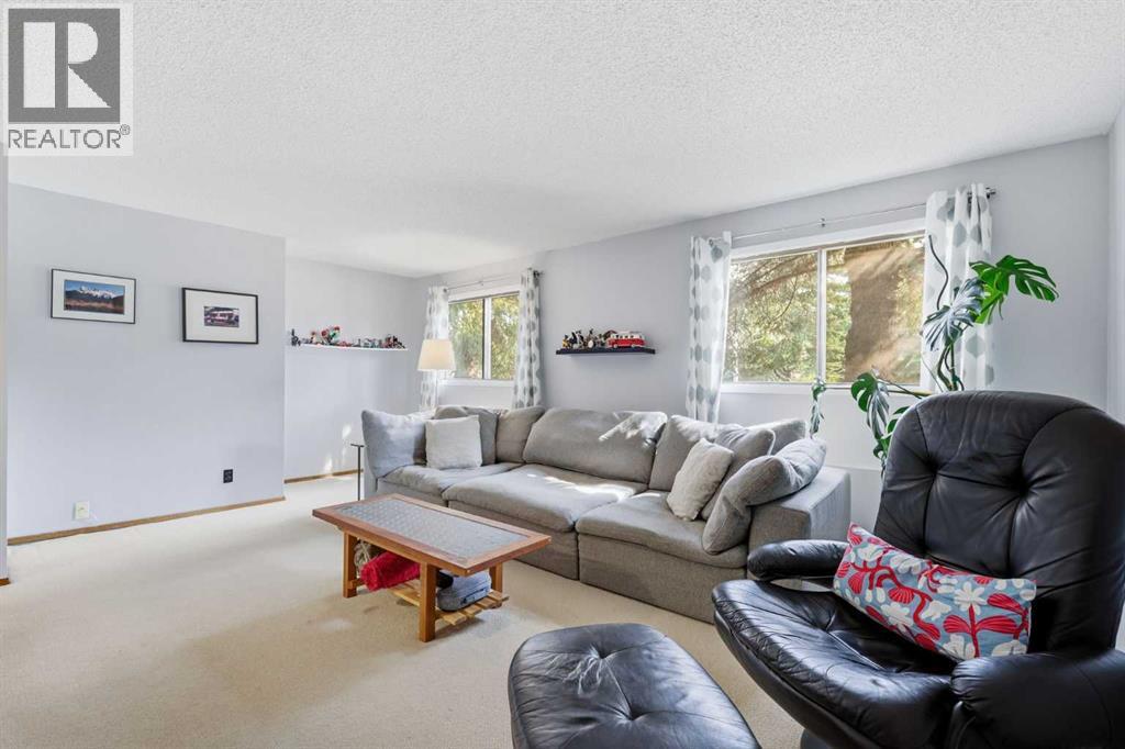 5 Glenwood Crescent, Cochrane, Alberta  T4C 1H4 - Photo 26 - A2342328