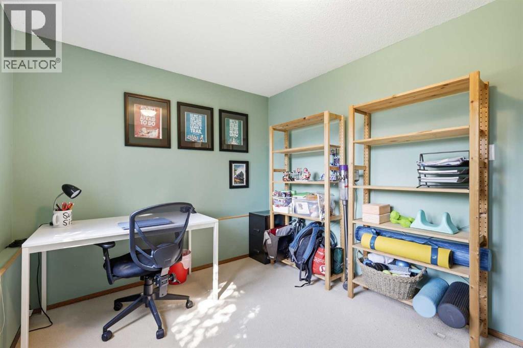 5 Glenwood Crescent, Cochrane, Alberta  T4C 1H4 - Photo 30 - A2342328