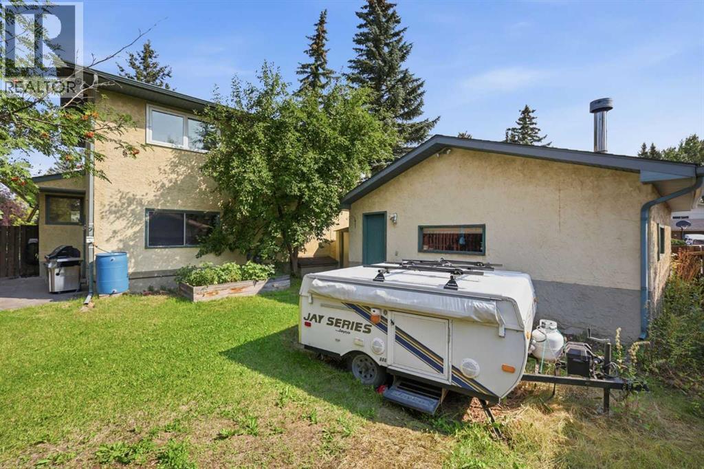 5 Glenwood Crescent, Cochrane, Alberta  T4C 1H4 - Photo 42 - A2342328