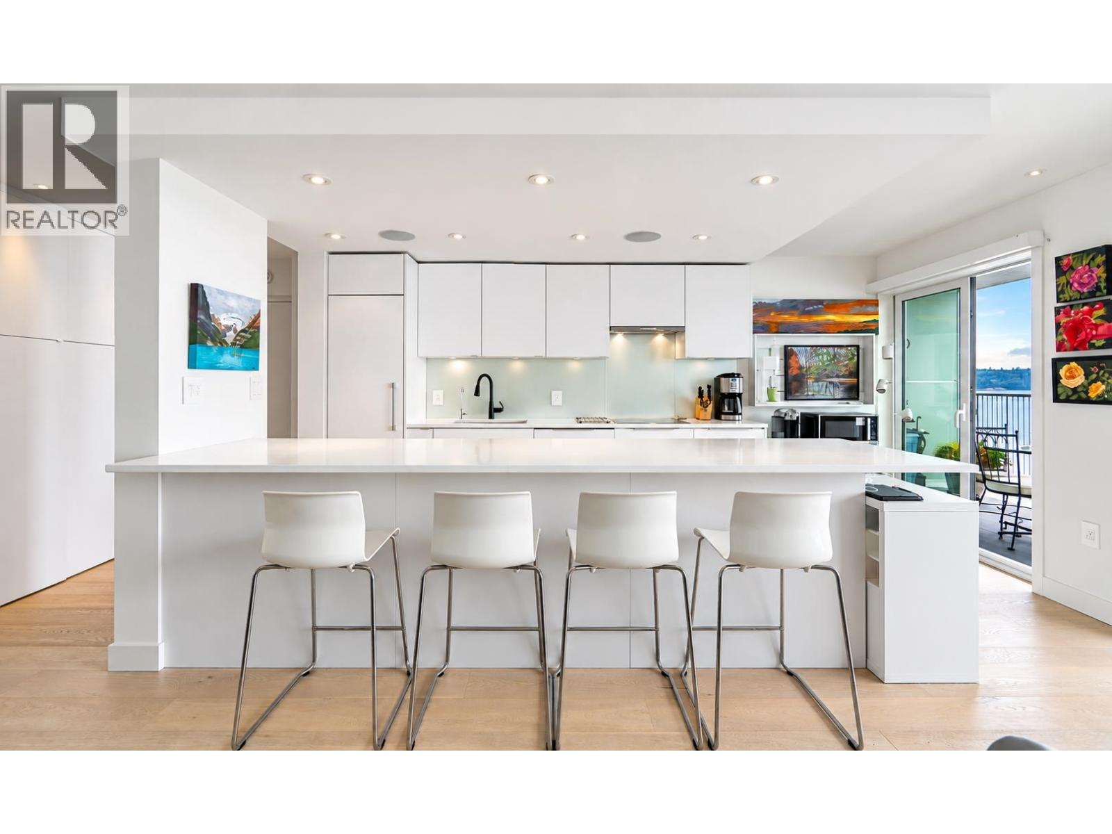 807 150 24th Street, West Vancouver, British Columbia V7V 4G8 - Photo 6 - R3163476