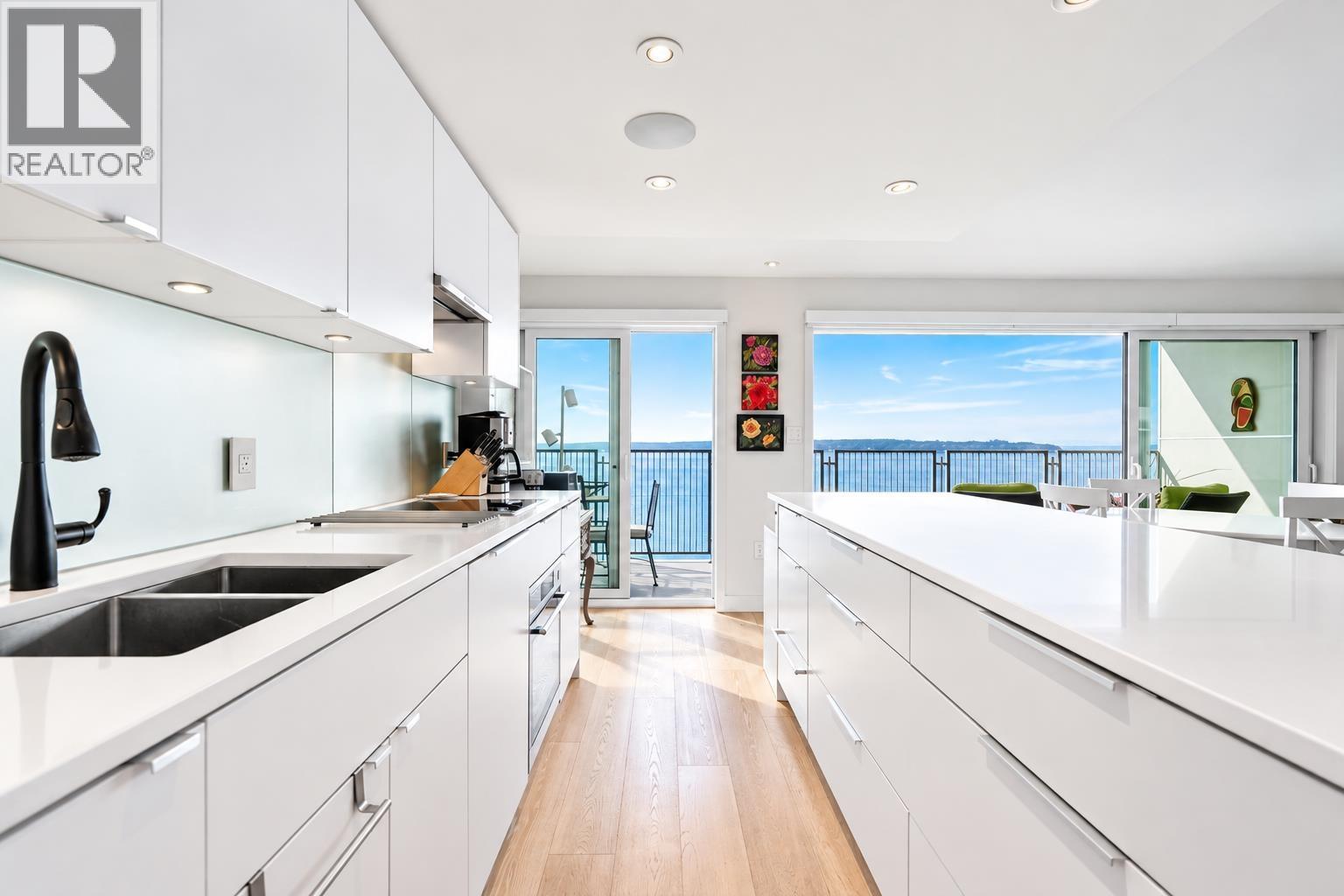 807 150 24th Street, West Vancouver, British Columbia V7V 4G8 - Photo 8 - R3163476