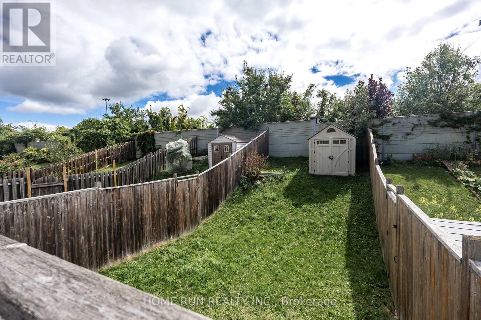 89 Gray Crescent, Ottawa, Ontario K2K 3J7 - Photo 3 - X13763468