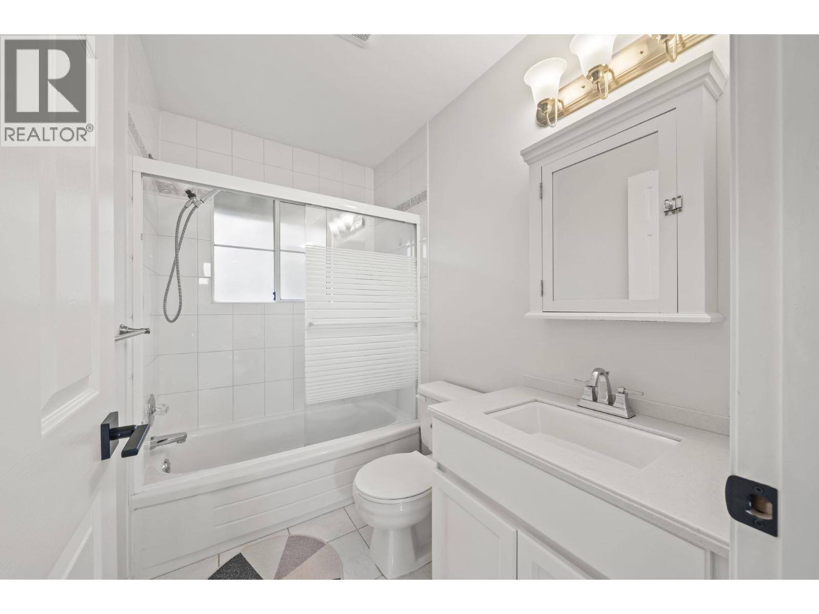 2408 Se Marine Drive, Vancouver, British Columbia  V5S 2H1 - Photo 15 - R3163568