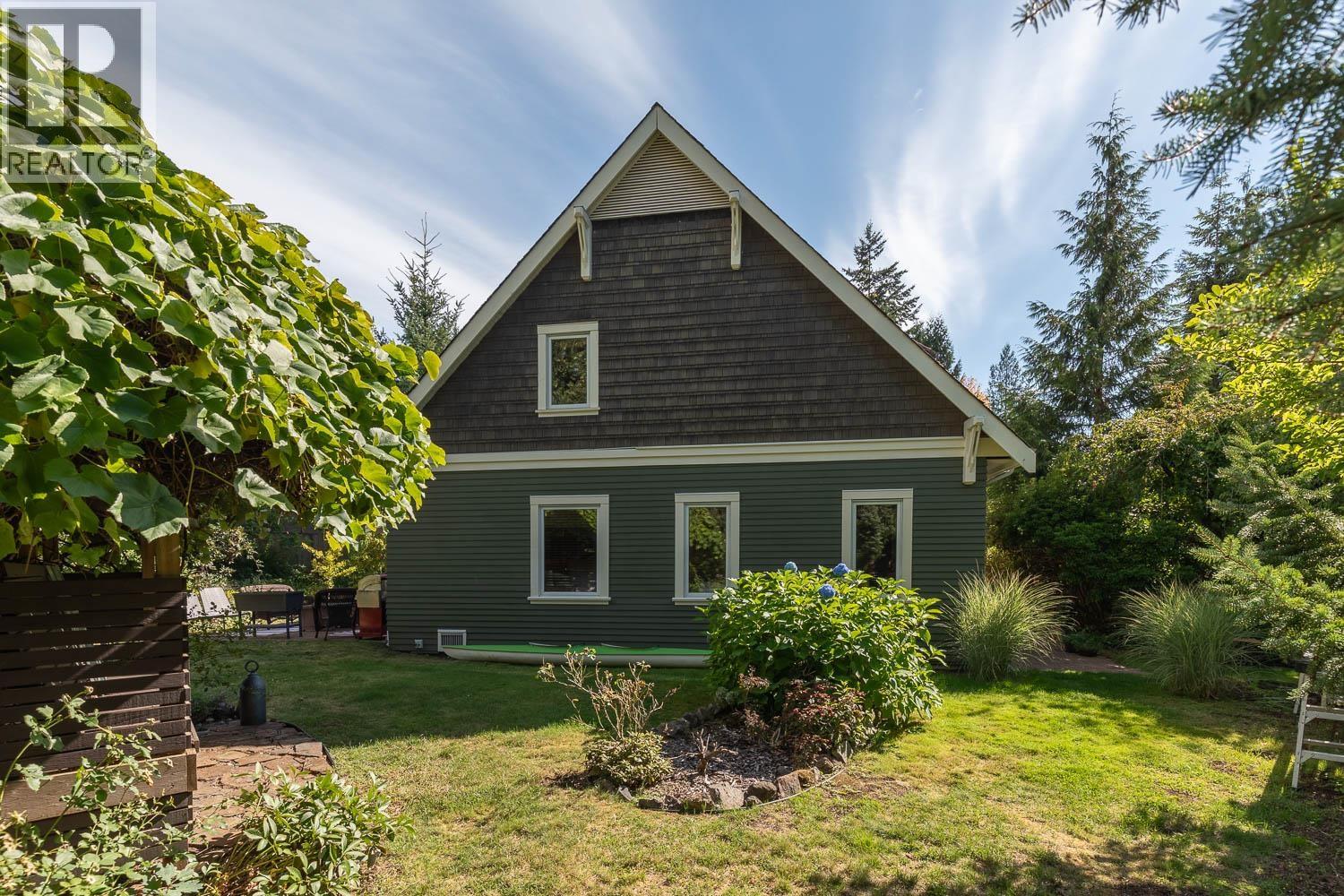 40235 Kintyre Drive, Squamish, British Columbia  V8B 0J6 - Photo 3 - R3163570