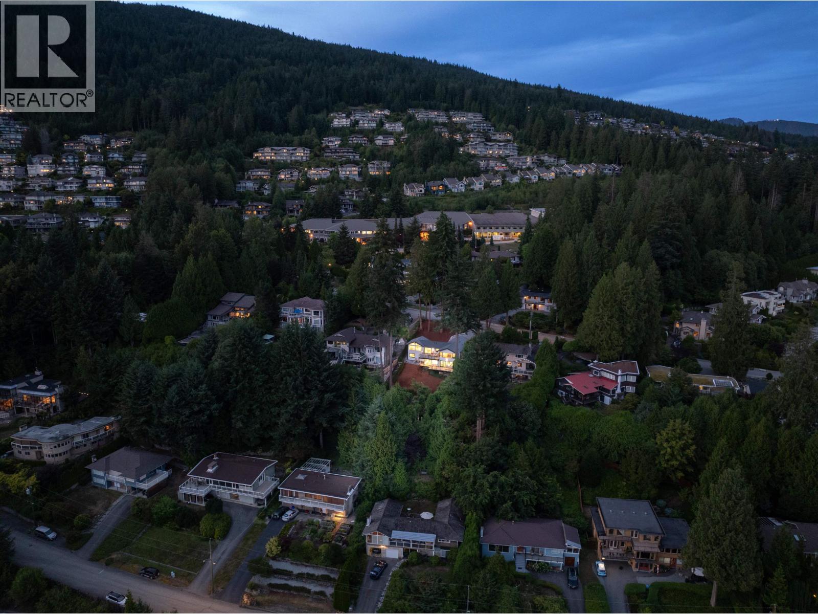 2235 Chairlift Road, West Vancouver, British Columbia  V7S 2T4 - Photo 33 - R3163580
