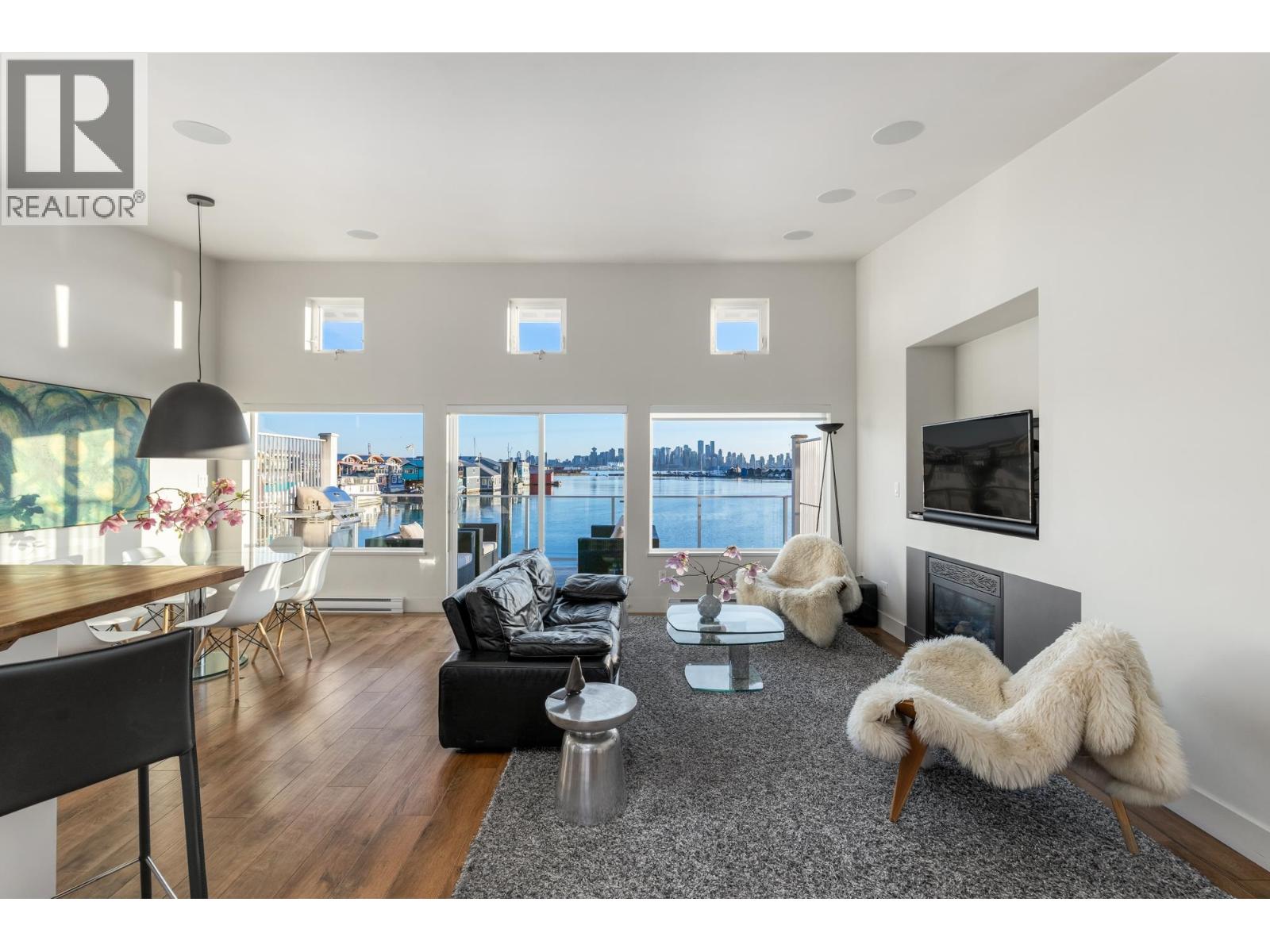 Frsl17 415 W Esplanade Avenue, North Vancouver, British Columbia  V7M 1A6 - Photo 24 - R3163593