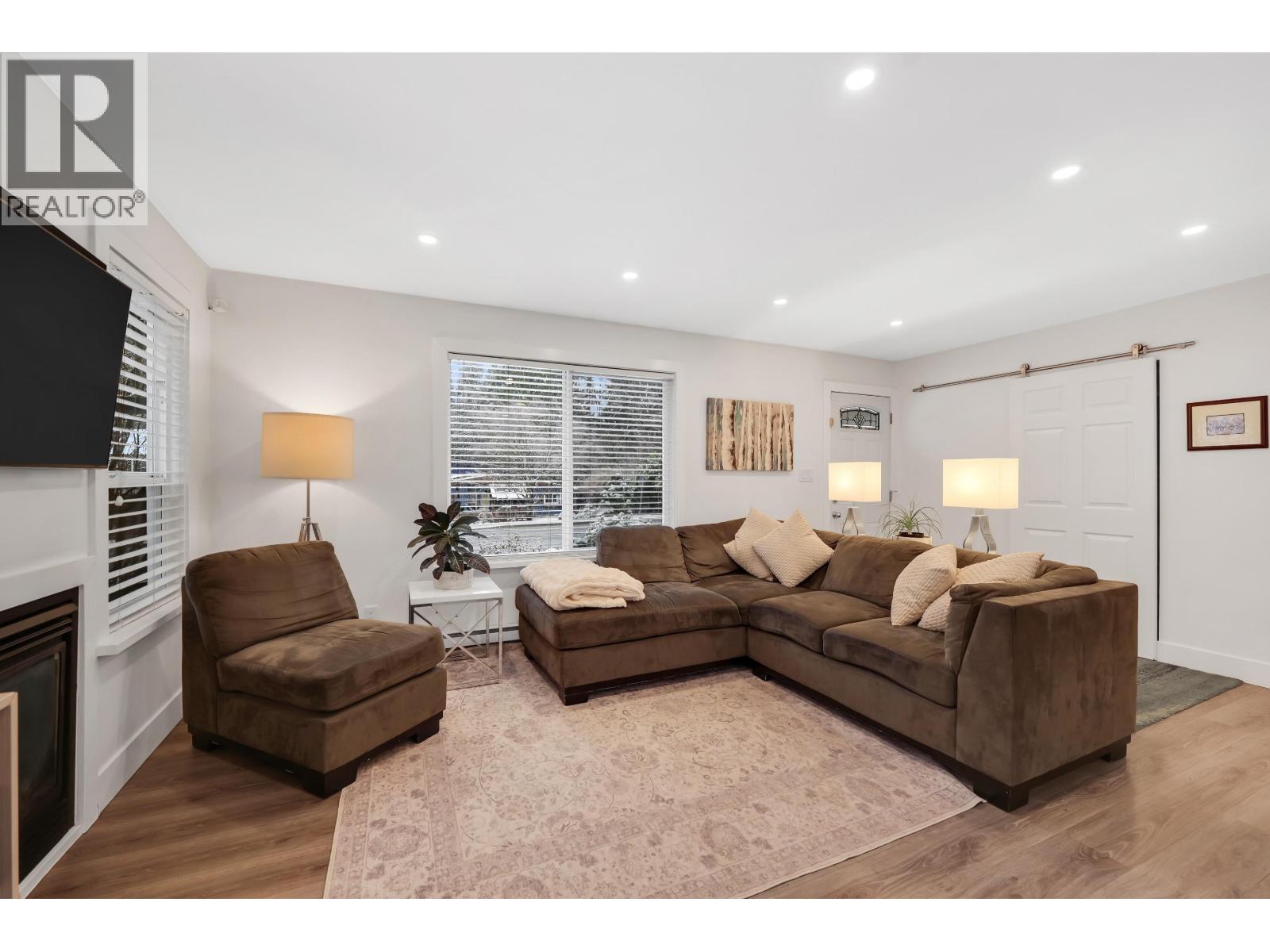 40410 Perth Drive, Squamish, British Columbia  V0N 1T0 - Photo 10 - R3163616