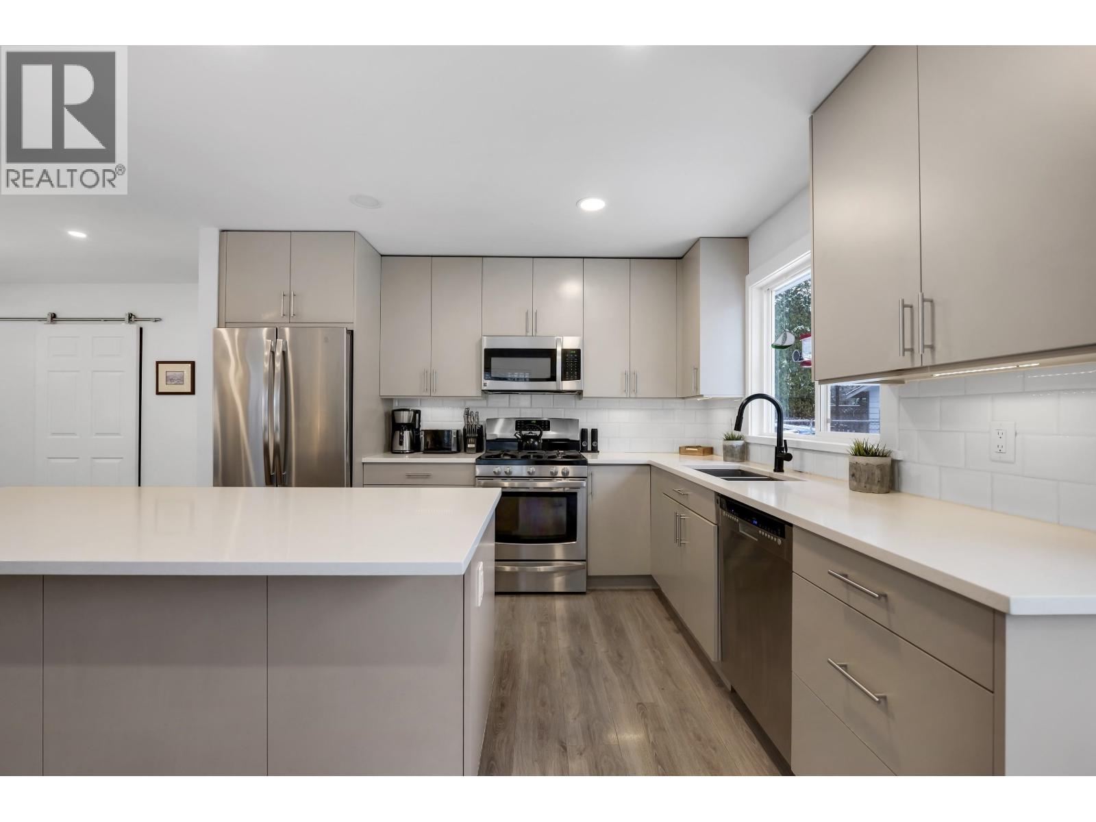 40410 Perth Drive, Squamish, British Columbia  V0N 1T0 - Photo 6 - R3163616