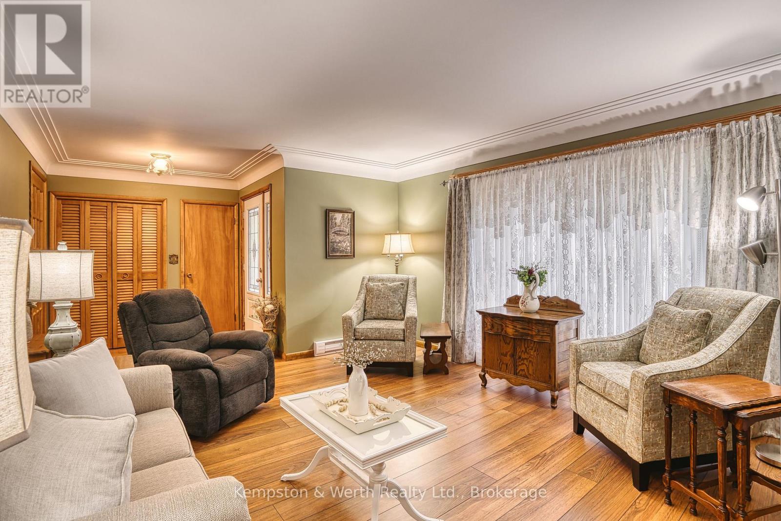 144 King Street, North Perth, Ontario  N0G 1B0 - Photo 12 - X13763412