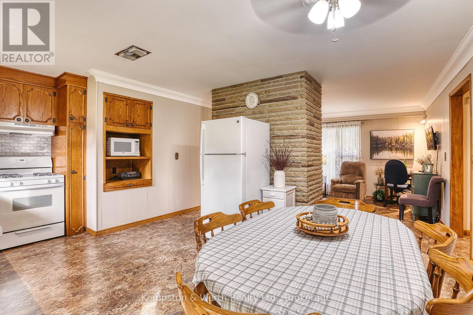 144 King Street, North Perth, Ontario  N0G 1B0 - Photo 18 - X13763412