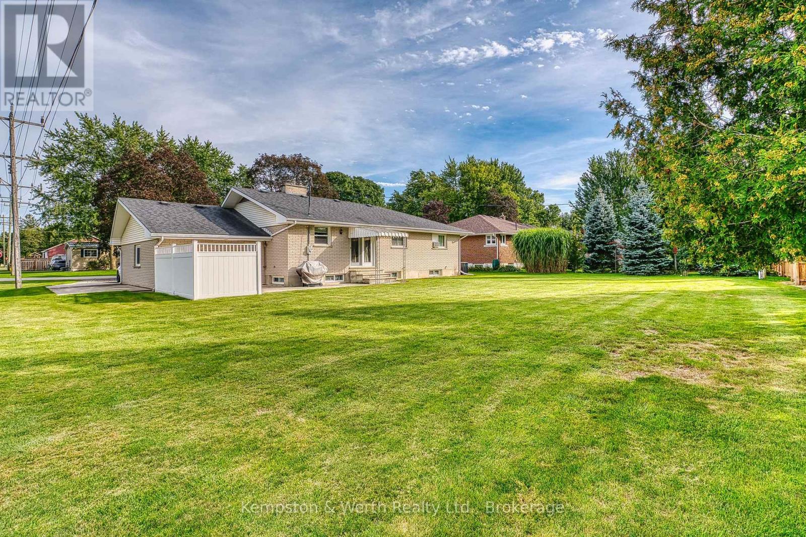 144 King Street, North Perth, Ontario  N0G 1B0 - Photo 38 - X13763412