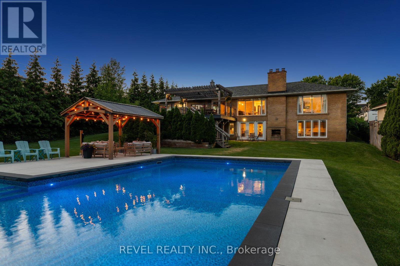 1648 CREDITON PARKWAY, Mississauga, Ontario