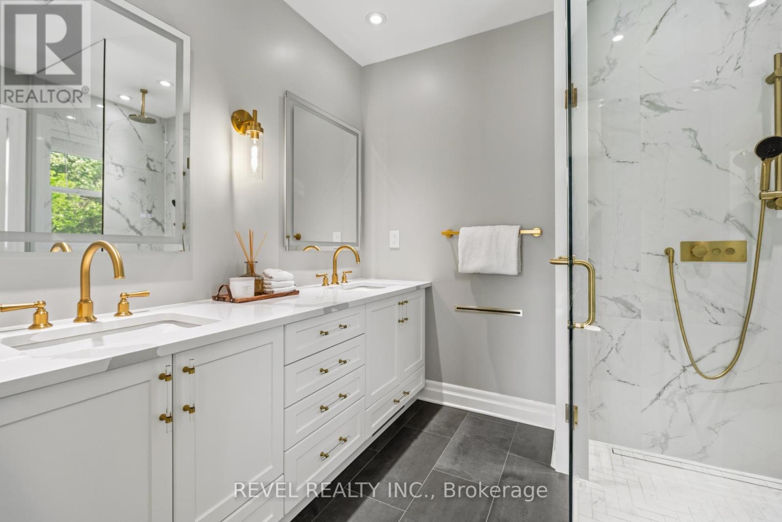 1648 Crediton Parkway, Mississauga, Ontario  L5G 3X3 - Photo 16 - W13763428