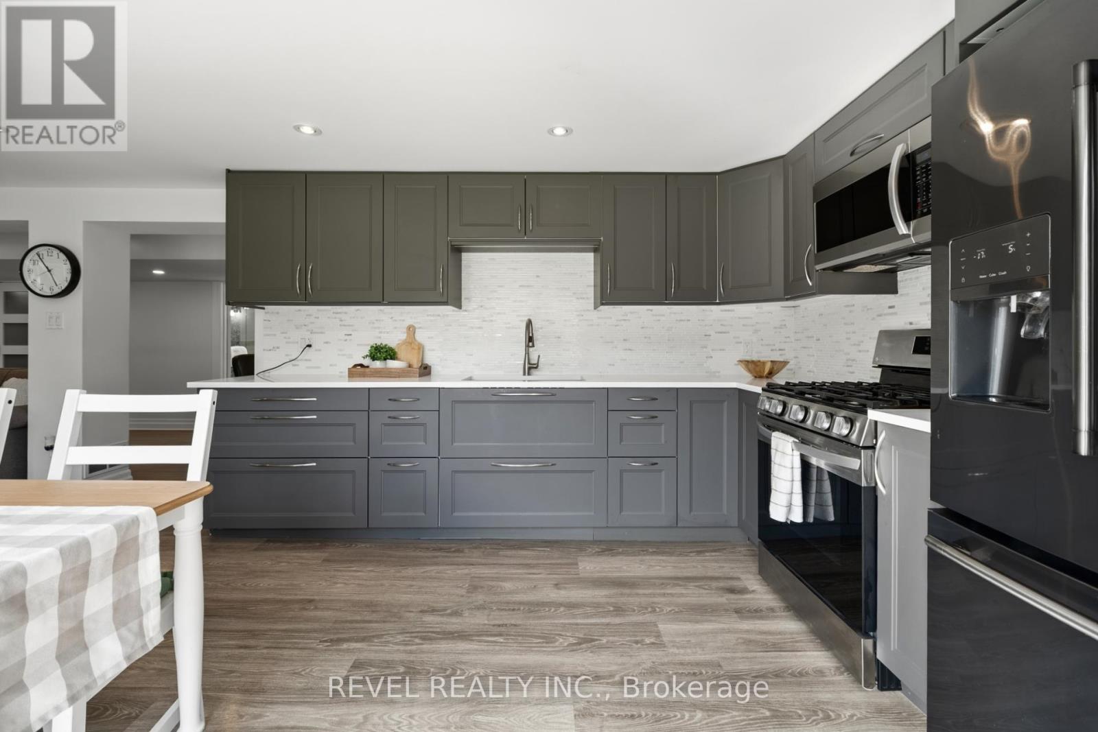 1648 Crediton Parkway, Mississauga, Ontario  L5G 3X3 - Photo 21 - W13763428