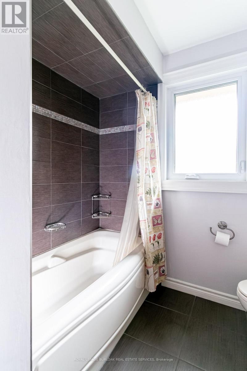 1820 Shady Creek Court, Mississauga, Ontario  L5L 3W2 - Photo 27 - W13763434
