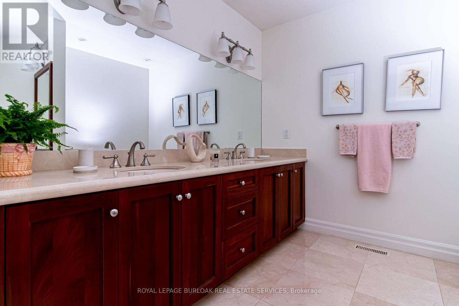 1820 Shady Creek Court, Mississauga, Ontario  L5L 3W2 - Photo 33 - W13763434