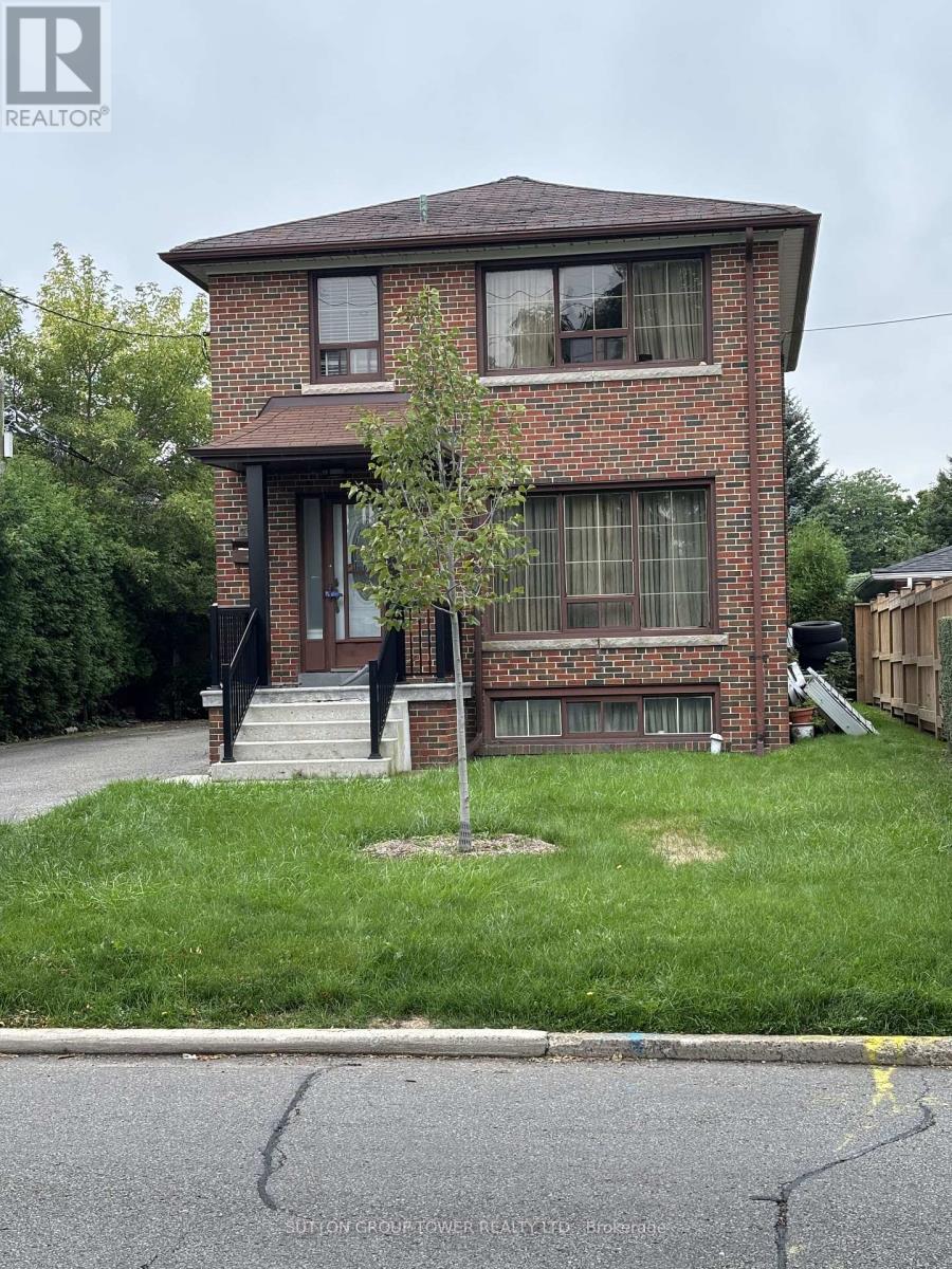 200 LOCKSLEY AVENUE, Toronto, Ontario