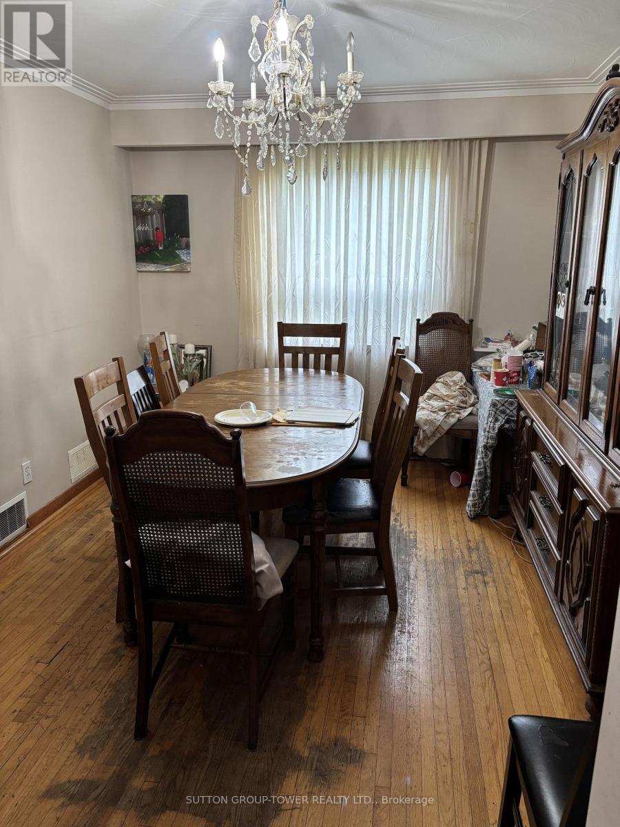 200 Locksley Avenue, Toronto, Ontario  M6B 3N9 - Photo 6 - W13763462