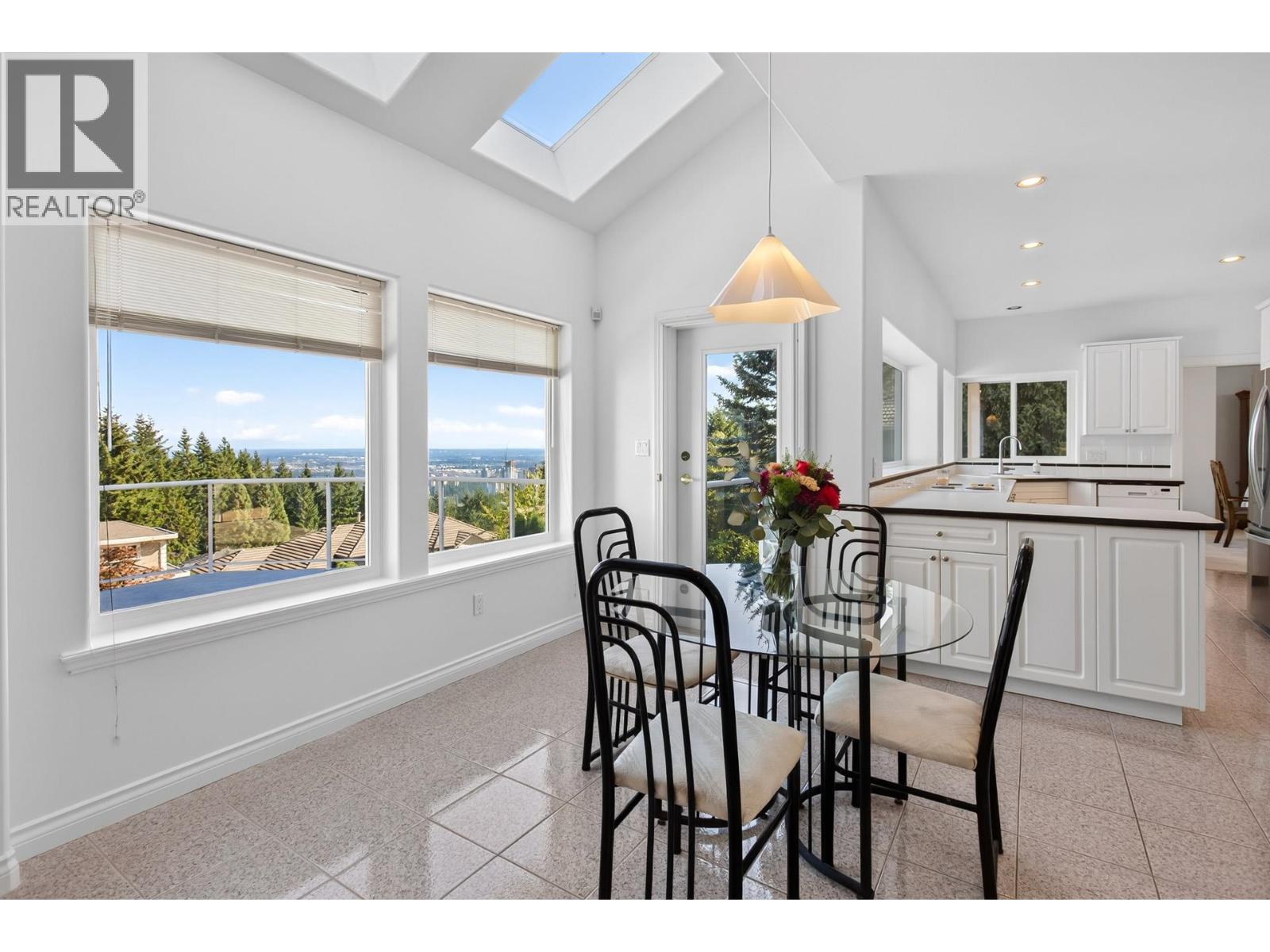 1535 Parkway Boulevard, Coquitlam, British Columbia  V3E 2Y5 - Photo 16 - R3163484