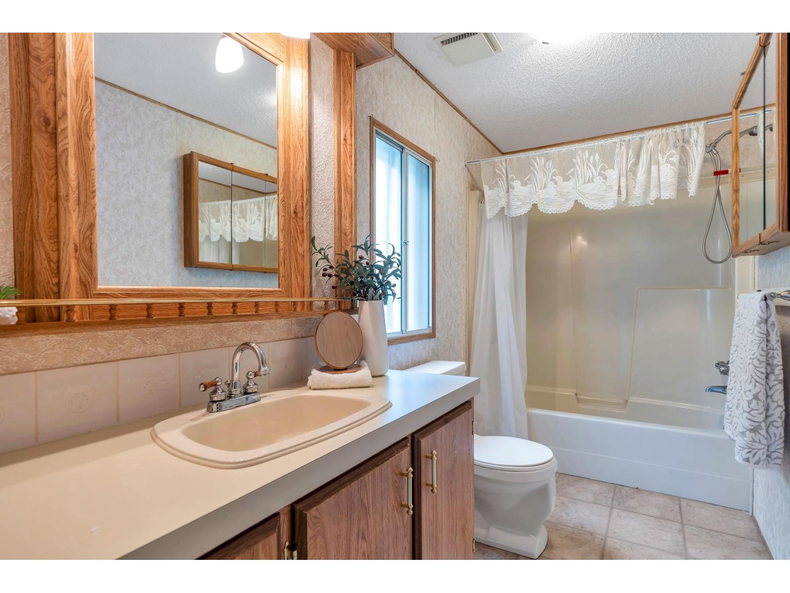 242 20071 24 Avenue, Langley, British Columbia  V2Z 2A1 - Photo 21 - R3163632