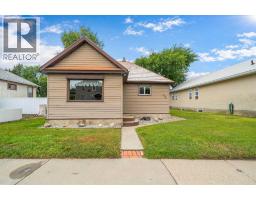 110 2 Avenue W, Bow Island, Alberta