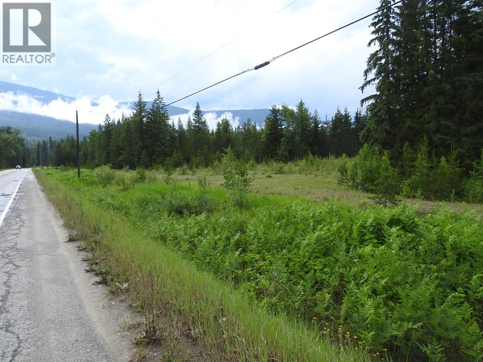 9700 Hwy 6, Edgewood, British Columbia V0G 1J0 - Photo 11 - 10380399