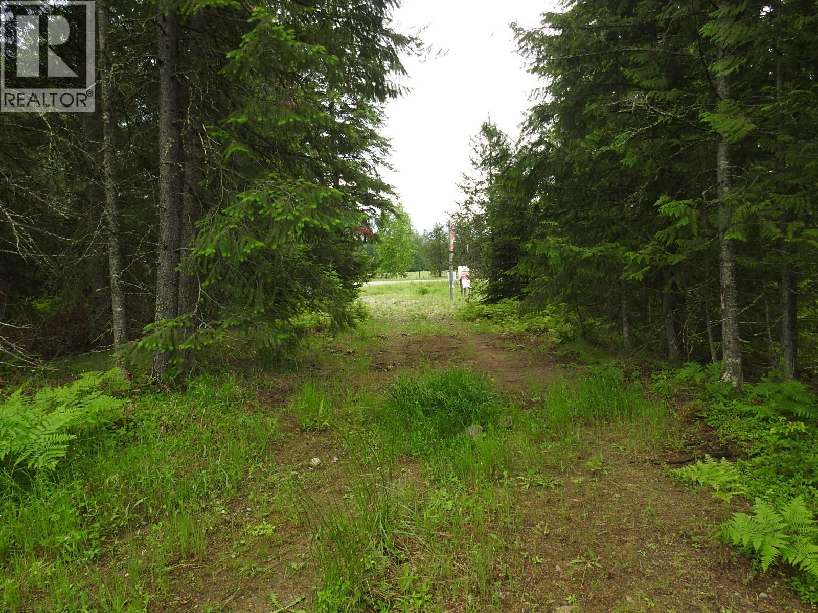 9700 Hwy 6, Edgewood, British Columbia V0G 1J0 - Photo 10 - 10380399